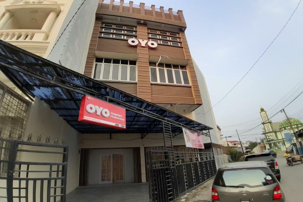 Oyo 1053 Angelyn Home Stay Medan Exterior photo